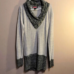 E26-SAY WHAT: SIZE XL GRAY LONG DRESS SWEATER